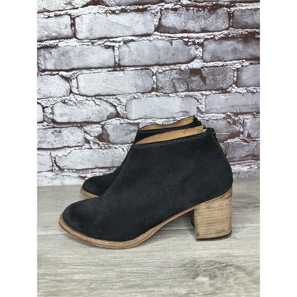 BEEK Falcon Black Suede Leather Back Zip Stacked Heel Booties Women’s 7M US/38EU - Picture 1 of 16